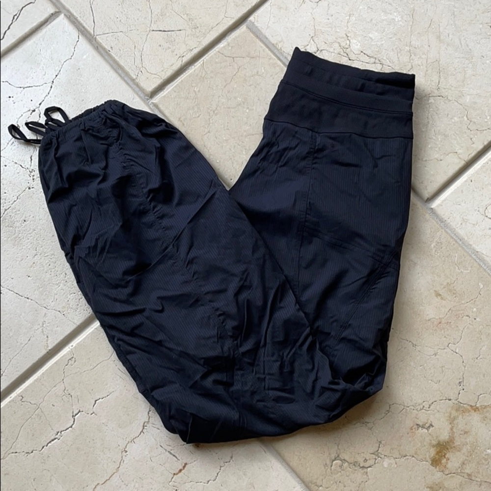 **SOLD Lululemon lounge pants!
